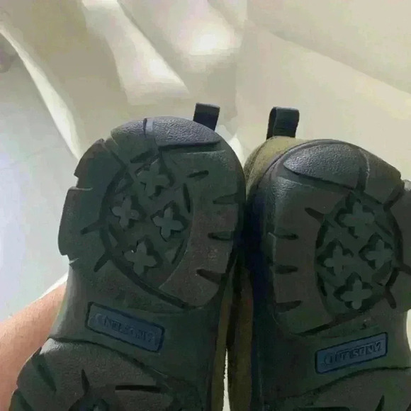 Lands End Women’s SZ 7 Olive Suede Slip On Mocs Hiking Shoe Excellent Condition - Picture 4 of 8